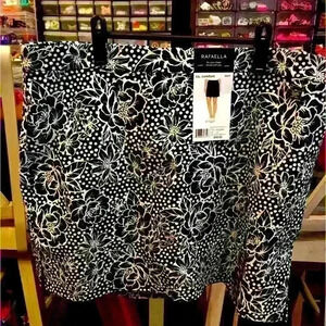 Navy and‎ White Skort